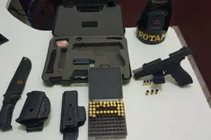 Apreensão de pistola em Paranaguá