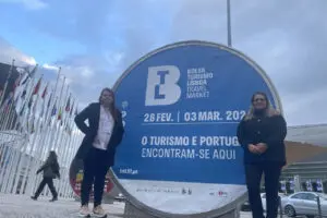 Secretárias de Comunicação, Camila Roque, e de Cultura e Turismo, Maria Plahtyn integraram comitiva de Paranaguá em Bolsa de Turismo de Lisboa, em Portugal. Foto: Divulgação