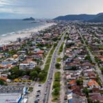A duplicação da PR-412 pretende melhorar a mobilidade urbana em um trecho de 14,5 quilômetros entre Matinhos e Praia de Leste. Foto: Roberto Dziura Jr/AEN