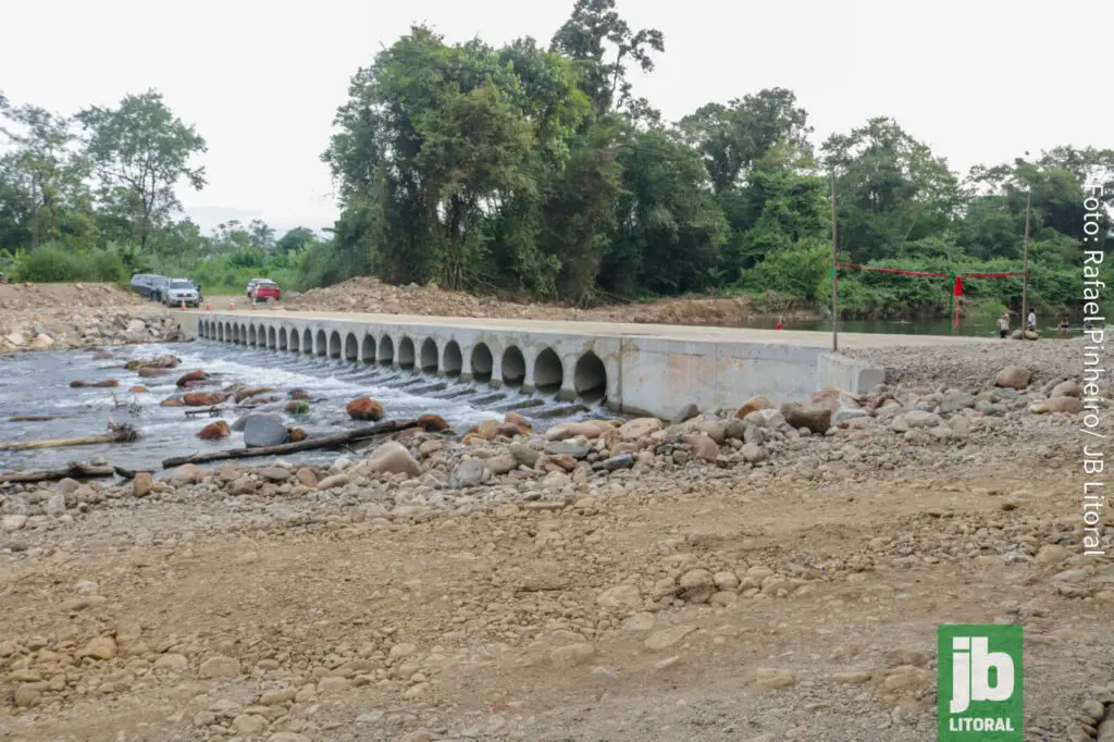 Após dificuldade em contratação de empresa para executar a obra, Ponte Molhada é reconstruída em Morretes