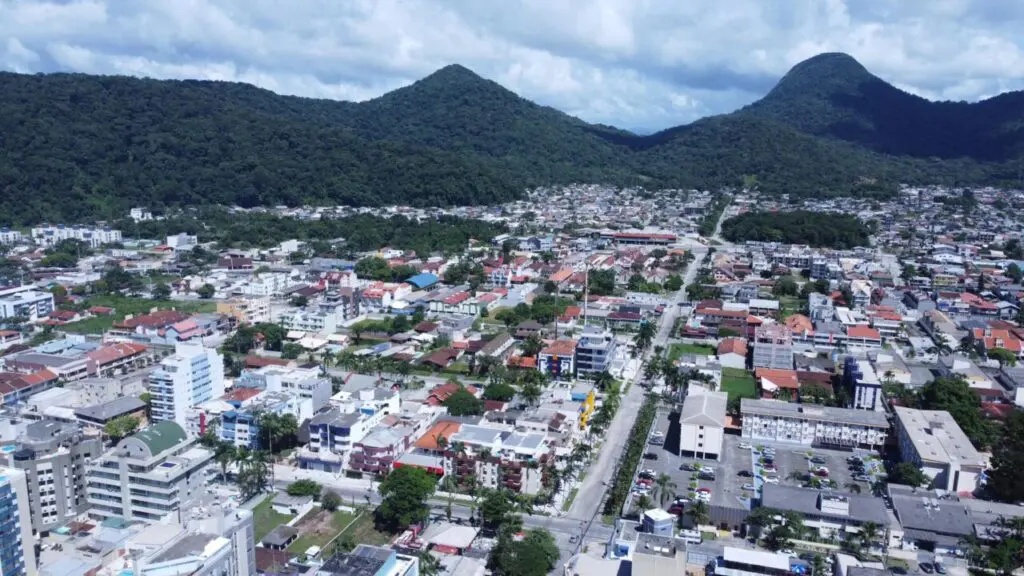 Matinhos - centro foto Nosso Litoral