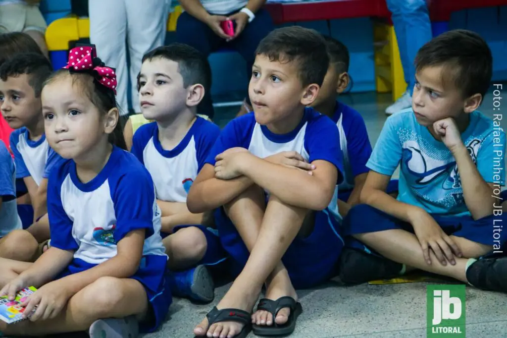 projeto 'Você no Saneamento' leva educação sobre água e saneamento às escolas de Paranaguá