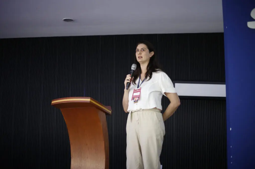 Rede de Proteção pelo Fim da Violência contra a Mulher em Paranaguá realiza encontro para desenvolver estratégias conjuntas (40)