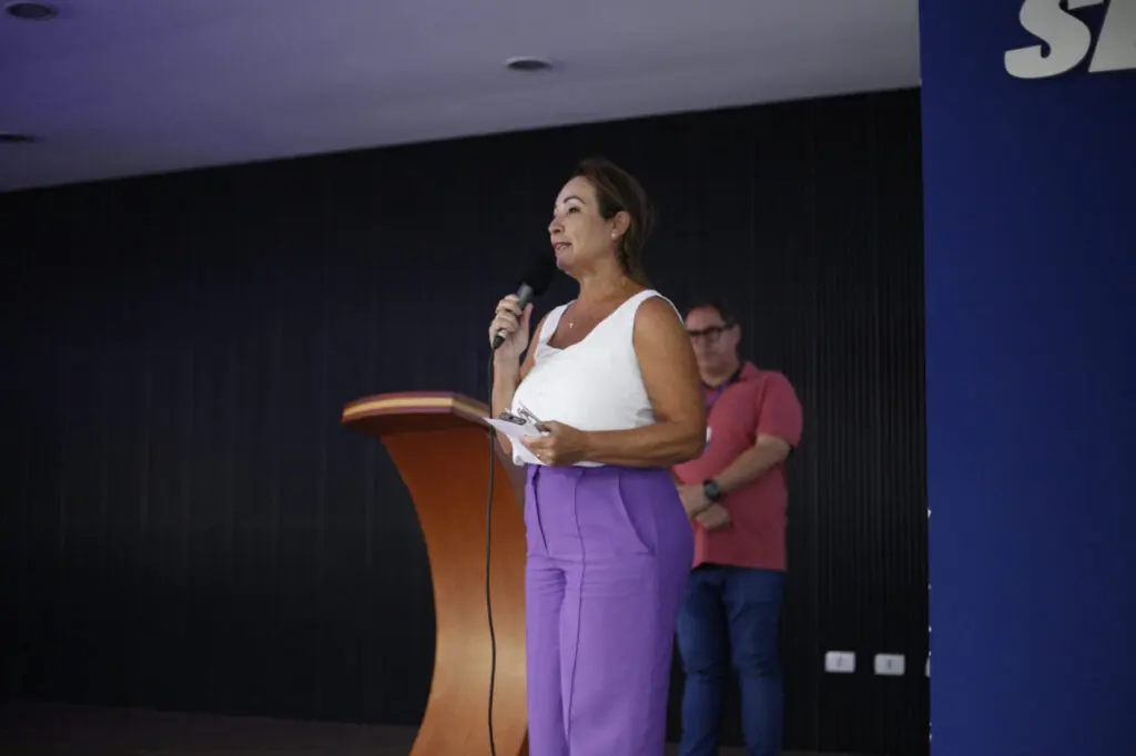 Rede de Proteção pelo Fim da Violência contra a Mulher em Paranaguá realiza encontro para desenvolver estratégias conjuntas (9)