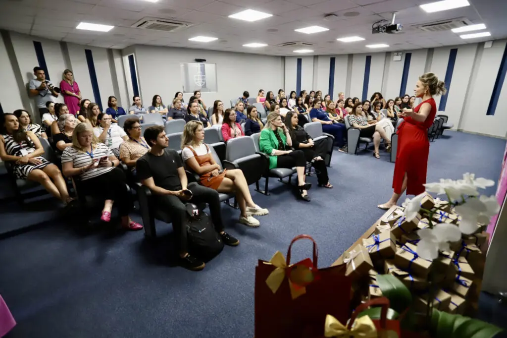 Portos do Paraná celebra o sagrado feminino em tarde de reflexão e reconhecimento