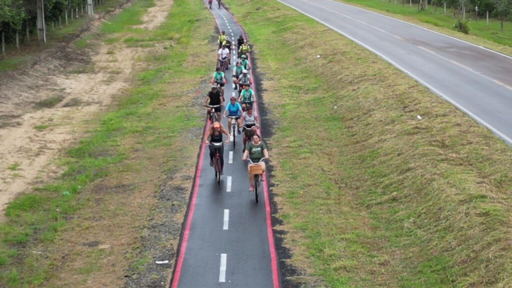 1Âº Pedala Pontal atraiu mais de 200 ciclistas e inaugurou a nova ciclovia de Pontal do Paraná – Foto – Prefeitura de Pontal (12)