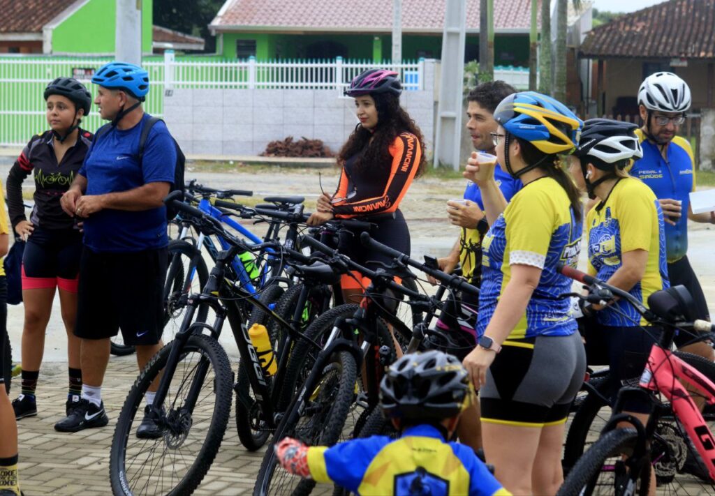 1Âº Pedala Pontal atraiu mais de 200 ciclistas e inaugurou a nova ciclovia de Pontal do Paraná – Foto – Prefeitura de Pontal (4)