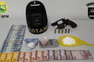 Apreensão de arma e drogas pela Rotam