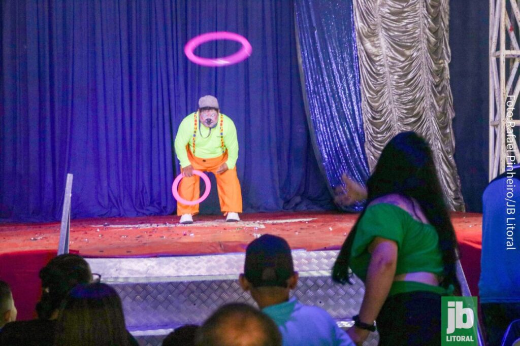 Crianças e adolescentes com necessidades especiais vivenciam momentos inesquecíveis no circo – autismo – circo (5)