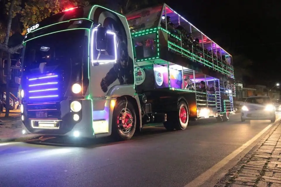 Carreta Furacão é animada por músicas e personagens, enquanto percorre pela cidade. Foto: Divulgação