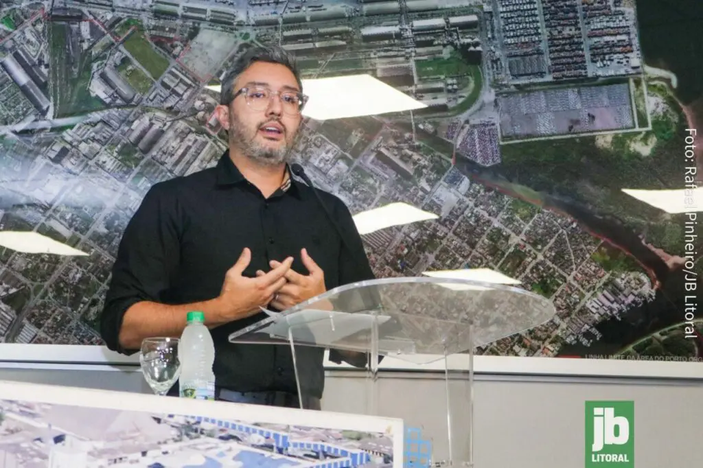“Essas discussões são importantes, para que nos coloquemos sempre na vanguarda, em um mercado tão competitivo”, disse o diretor-presidente da Portos do Paraná, Luiz Fernando Garcia. Foto: Rafael Pinheiro/JB Litoral
