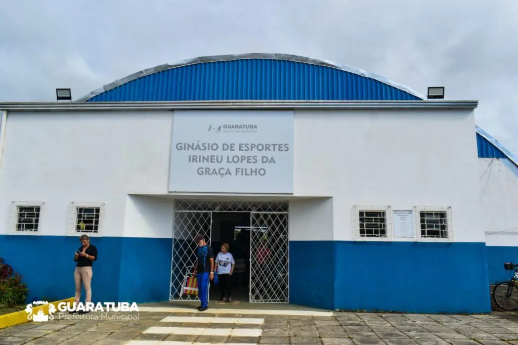 Outro destaque das festividades foi a entrega da revitalização do Ginásio Irineu Lopes da Graça Filho, localizado no bairro Coroados, na sexta-feira (26). Foto: Prefeitura de Guaratuba