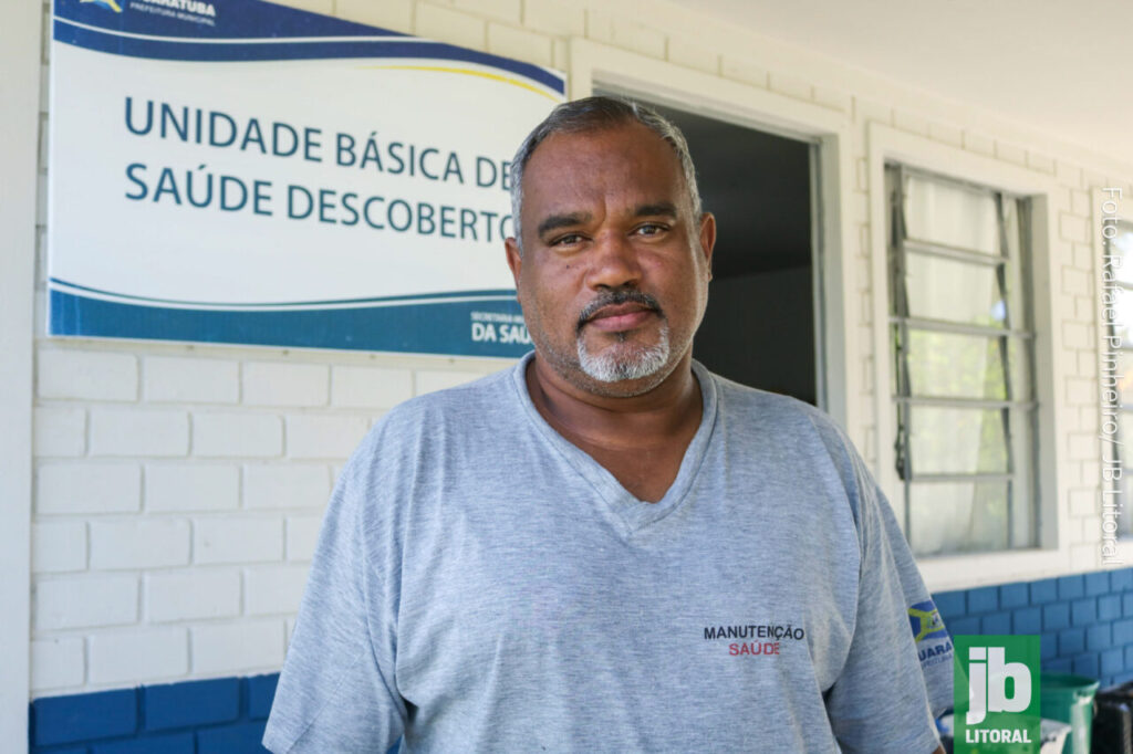 O coordenador de manutenção da Secretaria Municipal de Saúde, José Carlos de Oliveira, é responsável pela supervisão dos trabalhos dos detentos que participam do programa. Foto: Rafael Pinheiro/JB Litoral