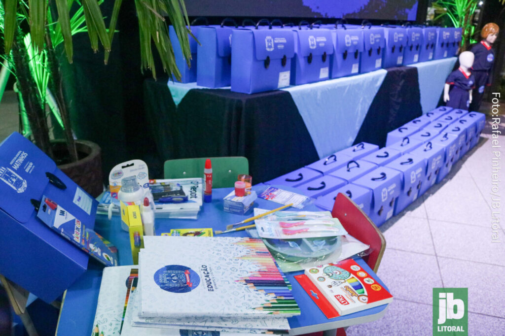 Em Matinhos, entrega de materiais escolares beneficiará mais de 5.300 alunos da rede municipal de ensino