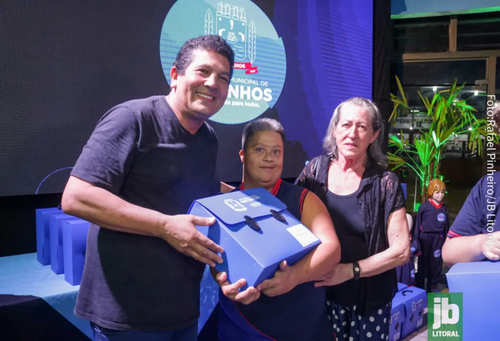 Em Matinhos, entrega de materiais escolares beneficiará mais de 5.300 alunos da rede municipal de ensino