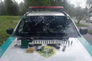 Apreensao-de-armas-e-municoes-em-Morretes