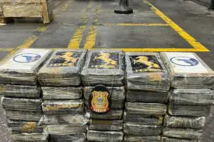 PF-prende-por-trafico-de-drogas-em-Paranagua