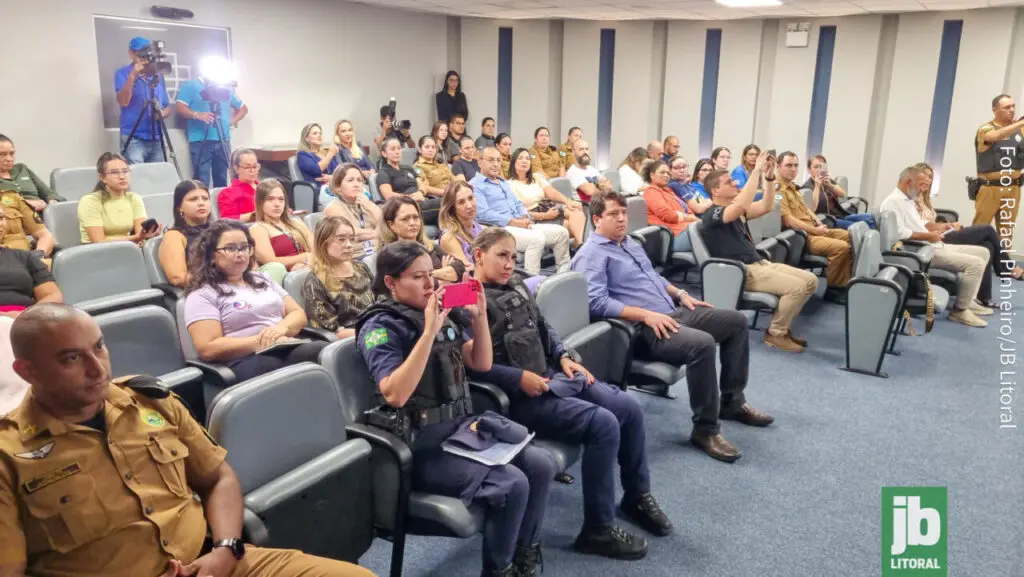 Paranaguá fortalece sua estrutura de combate à violência contra a mulher (11)