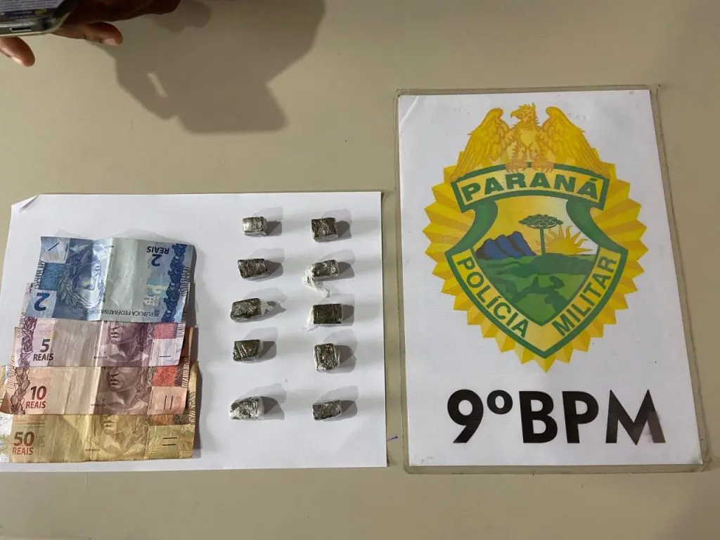 Trafico-de-drogas-em-colegio-de-Pontal-do-Parana-Radio-Patrulha