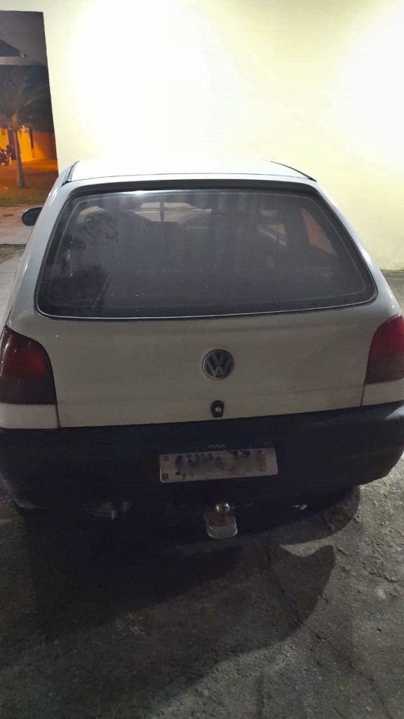 Carro furtado recuperado pela PM em Guaratuba 2