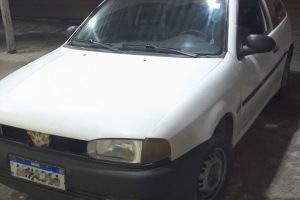 Carro furtado recuperado pela PM em Guaratuba