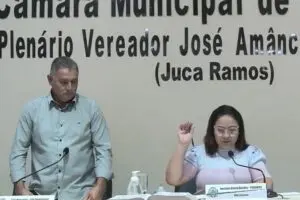 A presidente da Casa de Leis, Luciane Coelho, e o vereador Eloi Nogueira foram dois dos quatro parlamentares que votaram contrários à aprovação do novo PDM, em abril. Foto: Divulgação/Câmara de Vereadores