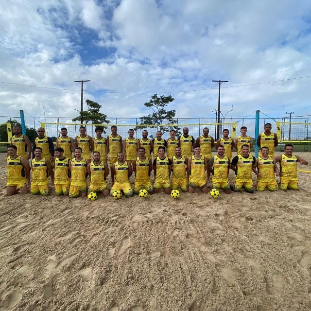 Equipes vão desde os mais jovens até os profissionais em idade competitiva (Foto: Nelson Dutra)