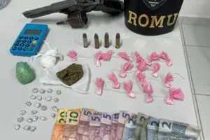 GCM-apreende-drogas-e-arma-de-fogo-na-Ilha-dos-Valadares