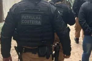 Patrulha Costeira prede homem na Ilha do Mel (1)
