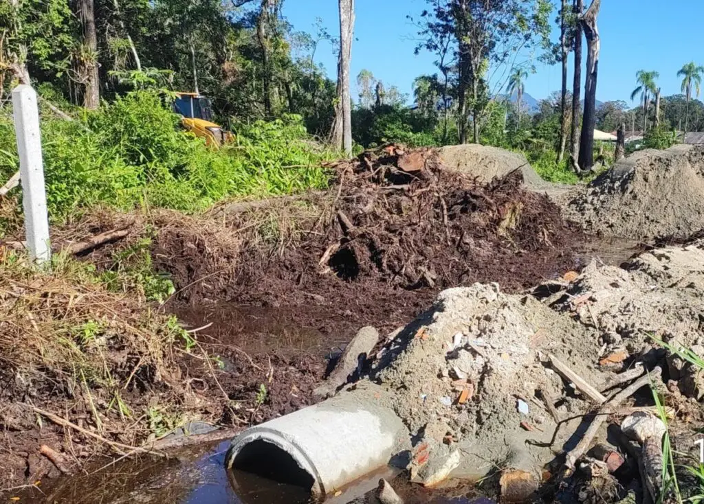 Polícia Ambiental Ação em Matinhos 2
