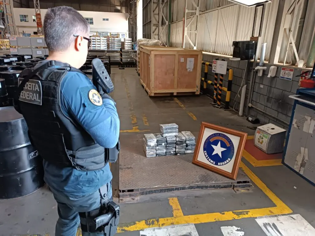 Tráfico de Drogas Receita Federal Paranaguá 40