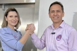 A coligação liderada por Adriano Ramos é composta por 8 partidos políticos, incluindo o União Brasil da vice Fabiana Parro