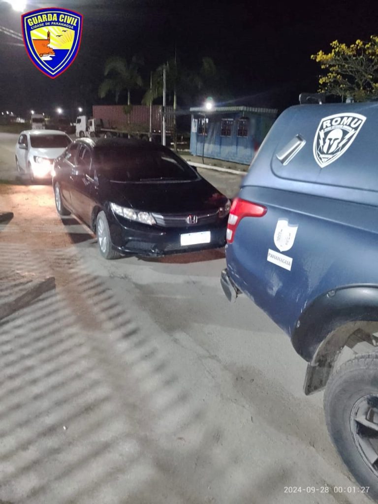 Carro recuperado pela GCM em Paranaguá