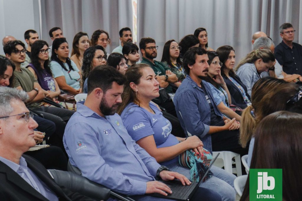 Paraná firma compromisso com “Rede Oceano Limpo” durante evento realizado em Paranaguá