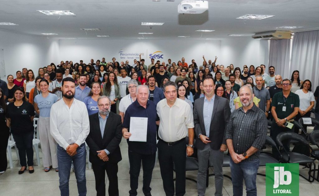 Paraná firma compromisso com “Rede Oceano Limpo” durante evento realizado em Paranaguá