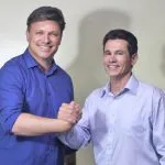 Além de estar no partido do ex-presidente Jair Bolsonaro, Ariel tem um pastor ocupando o cargo de vice em sua chapa.