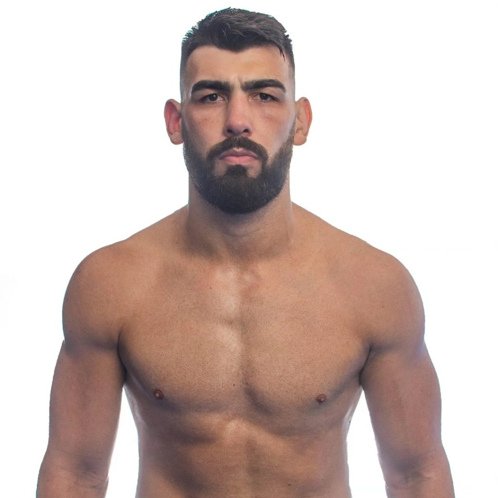 Foto O atleta de MMA, Eduardo Garvon, integra o programa há 3 anos, na categoria Nacional. Foto: Arquivo pessoal