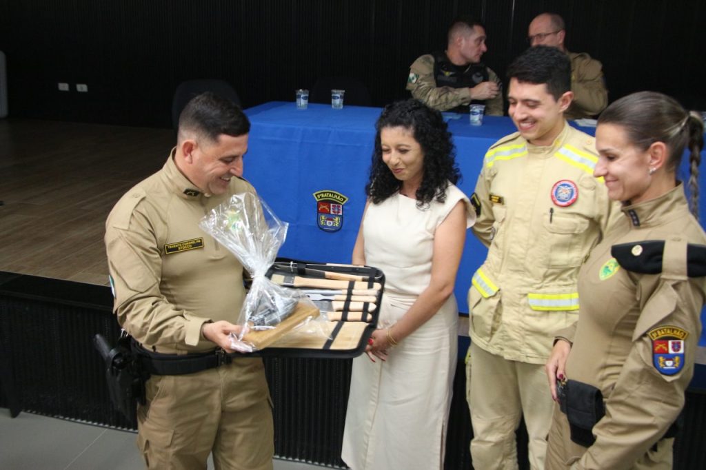 Troca de comando do 9º Batalhão em Paranaguá 123