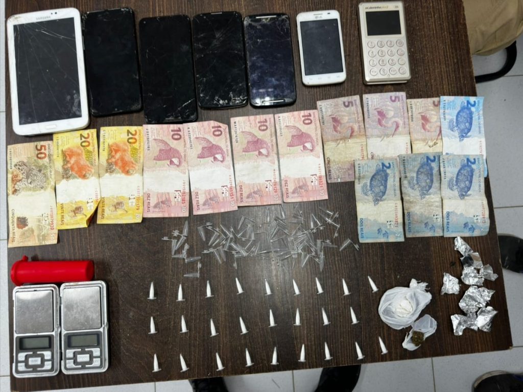 Ação da Polícia Milita em Matinhos apreende drogas e dinheiro