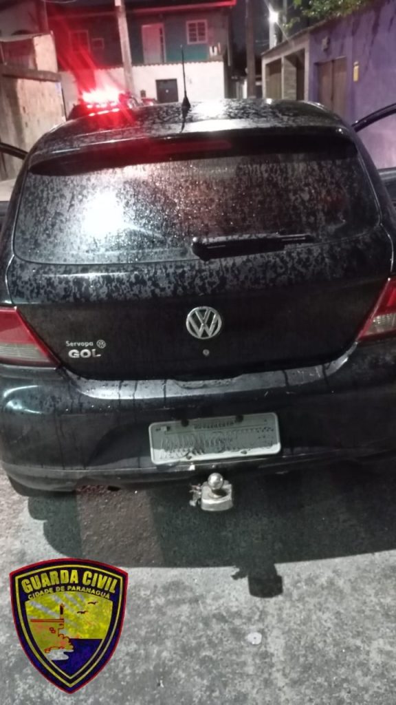 Carro apreendido com mais de 100 mil em multas 20.jpeg