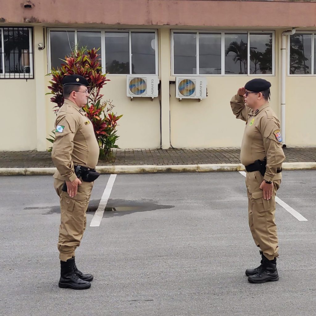 Comandante visita 9º BPM 1