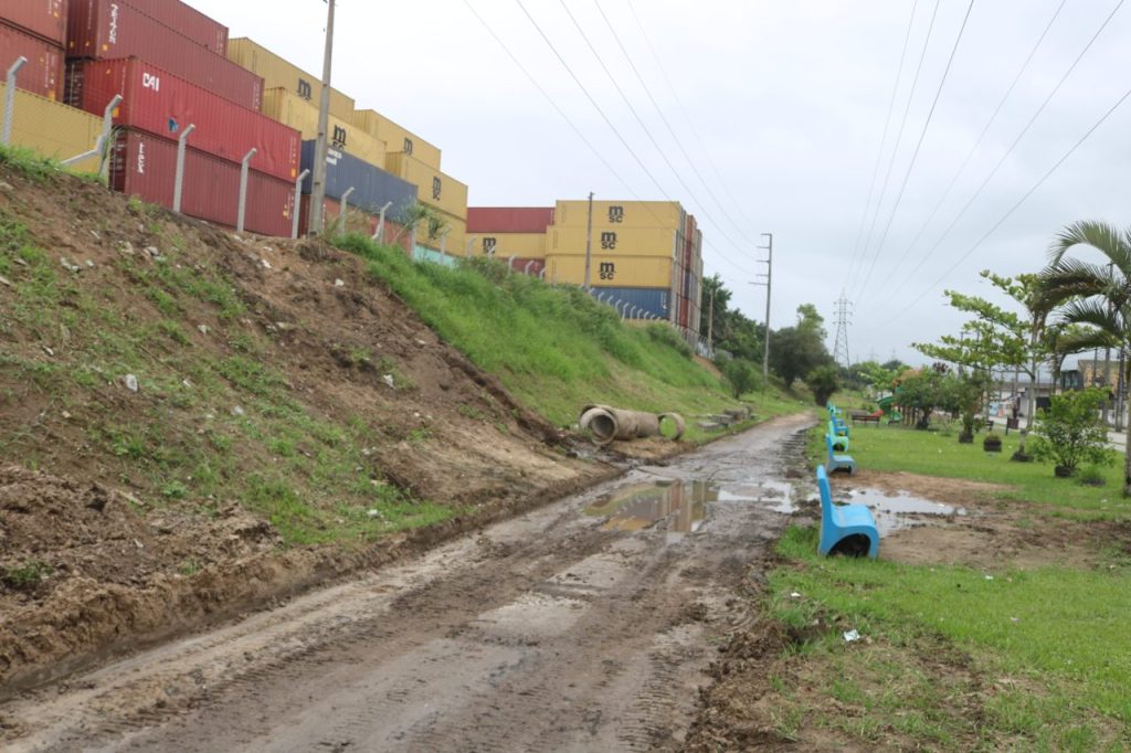 DESLIZAMENTO VILA DO POVO – FOTO MAICKON CHEMURE (12)