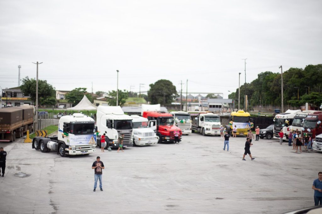 1ª romaria dos caminhoneiros reúne mais – Fotos EDuarda Soriani – JB Litoral (4)