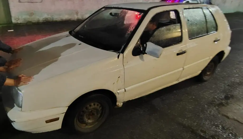 Apreensão de veículo em Paranaguá 4