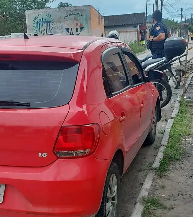 Carro apreendido pela GCM em Paranaguá