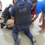 Resgate vítima de queda na Ilha do Mel 3