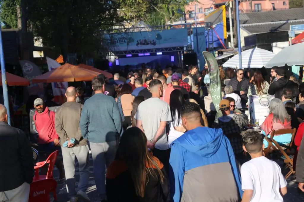 Evento é uma Oktoberfest fora de época. Entrada é gratuita.