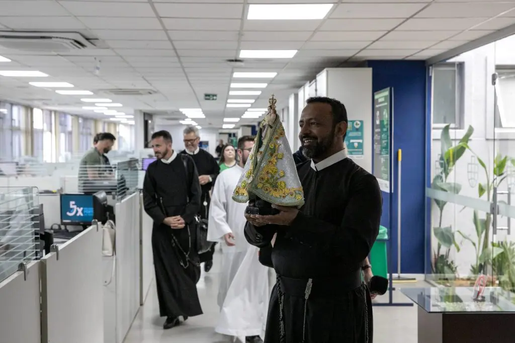 Procissão de Nossa Senhora do Rocio abençoa o Porto de Paranaguá