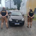 Carro recuperado pela PM em Matinhos