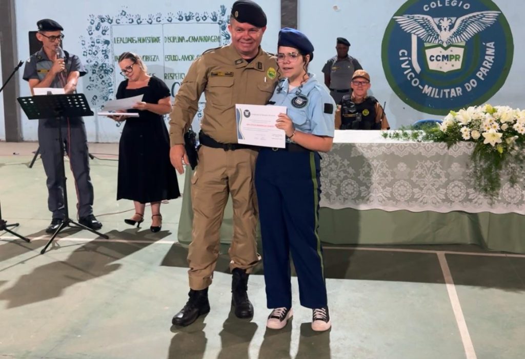 Coronel Romão entrega de diplomas